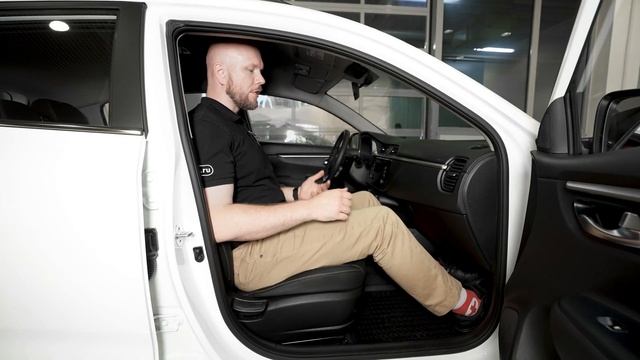 Кто лучше KIA RIO X VS LIVAN X3 PRO! СРАВНИМКА смотреть онлайн