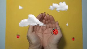 Лилия Гаврилова, воспитатель Школы № 2083. Пальчиковая игра «Божья коровка»