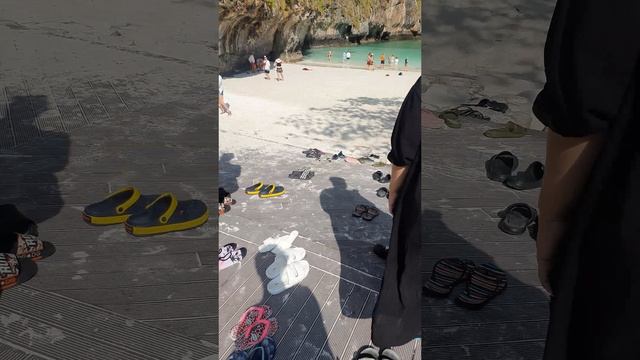 Выход в лагуну мая бей  Maya Bay Пхи Пхи Таиланд