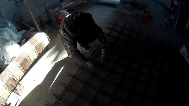 Первый обзор теплицы, доделываем септик и прочие дела по дому. смотреть онлайн