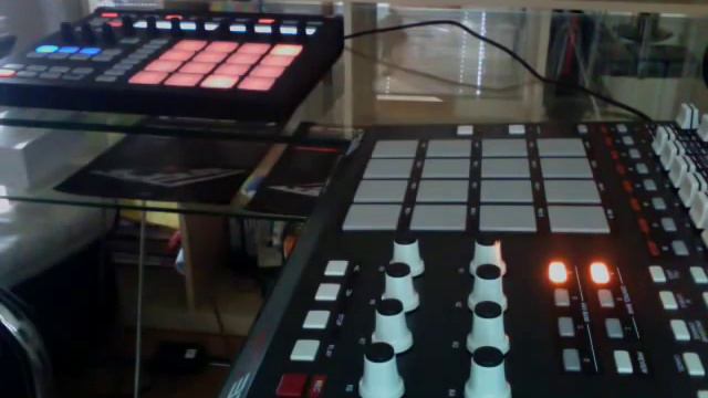 NI MASCHINE + Akai MPD32 + Ableton 7 Jam смотреть онлайн