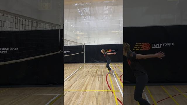 ВОЛЕЙБОЛ | Самые частые ошибки при разбеге на нападающий удар смотреть онлайн