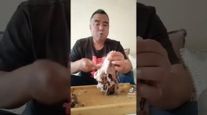 блюдо из бараньей головы пальчики оближешь. Bon appetite