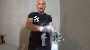 Установка инсталляции GROHE Rapid SL для подвесного унитаза в квартире.
