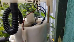 Сравнение оригинального бензонасоса megane 2 & magnetti mirelli