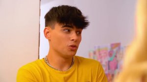 Бедная vs Богатая vs Гига Богатая | Бедная Стала Гига Богатой! Меня Удочерили Миллионеры