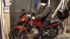 YBR-125 поставил новый задний кофр Givi 30 литров