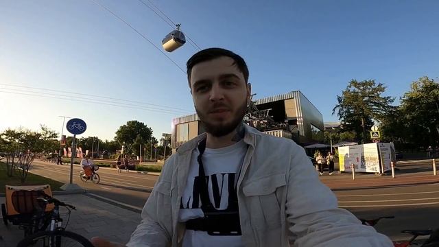 POV: Street photography. Стрит фотография. Москва, Лужники. Катаемся на двухместном велосипеде. смотреть онлайн