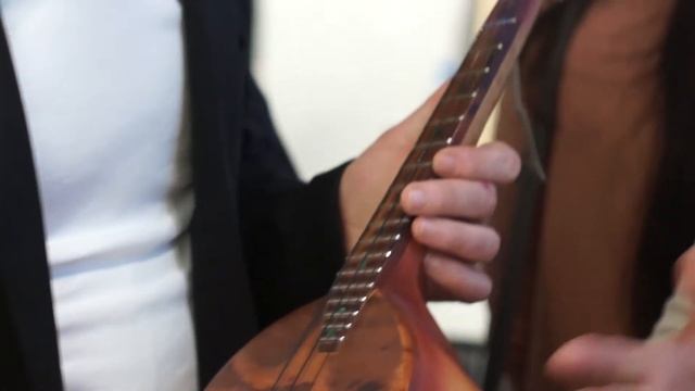 Осетинские музыкальные инструменты мастера Тимура Илаева смотреть онлайн