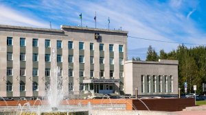 Администрация Сургутского района представила проект бюджета региональным властям