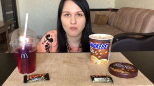 МУКБАНГ МОРОЖЕНОЕ ВЕДРО СНИКЕРС / МАРС / БАУНТИ / MUKBANG ICE CREAM SNICKERS / MARS BOUNTY