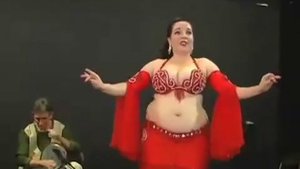 Зажигательный танец живота под аккомпанемент барабанов  (Drums and belly dance)