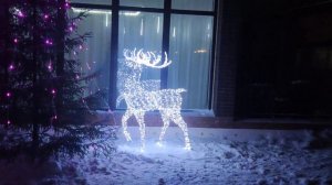 Самодельный светящийся олень