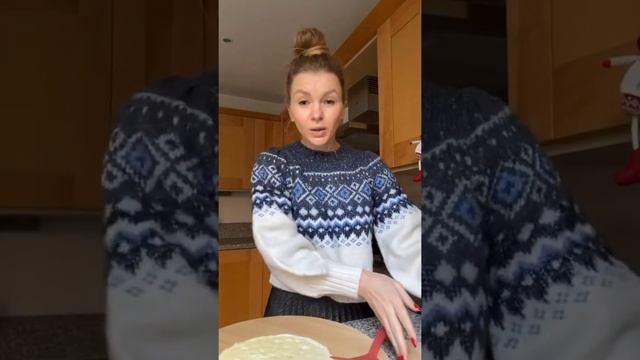 Яичный ролл с курицей, шпинатом и авокадо/ Egg rolls with avocado and chicken смотреть онлайн