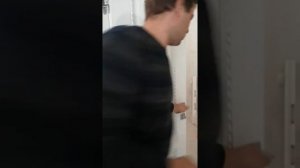 Установка двери в ванную комнату часть 3