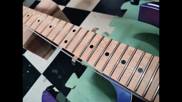 GUITAR IBANEZ RG550 смотреть онлайн