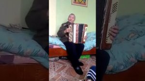 Огни притона заманчиво играют.