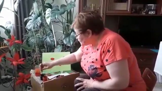 Рисование «Жучки в траве» смотреть онлайн