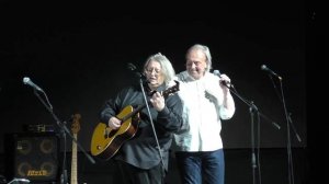 Валерий Анохин и Александр Градский Yesterday Юбилейный концерт группы _Зодчие_ 18.04.2017 г..mp4