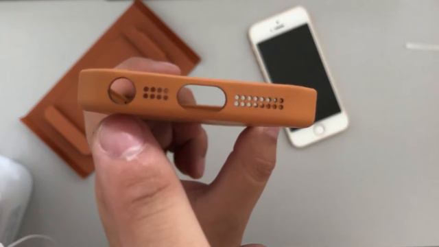 iPhone 5S / SE leather case review! смотреть онлайн