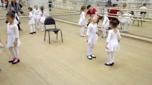 Танец "руку пожми"