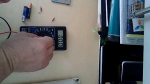 Тестер . Как измерить напряжение и сопротивление.