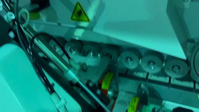Compact F Woodtec Автоматический кромкооблицовочный станок с узлом прифуговки