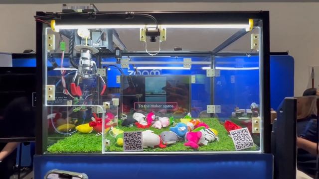 Zoom's Video SDK-Powered Claw Machine смотреть онлайн