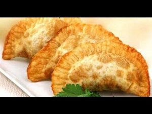 Чебуреки как в чебуречной - сочные и нежные.