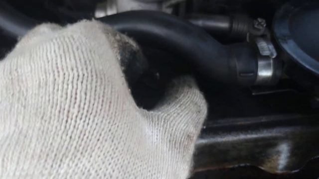 Устранение течь масла, из под клапанной крышки vw passat b4 1.9tdi смотреть онлайн