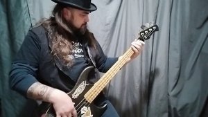 "Hellraiser" By Ozzy Osbourne (With Lemmy Kilmister Bass Cover