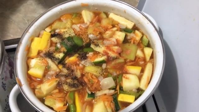 Лечо ??/Рецепт в описании??????/Гуляем с детьми?/Готовим лечо/Варим варенье и икру/Влог смотреть онлайн