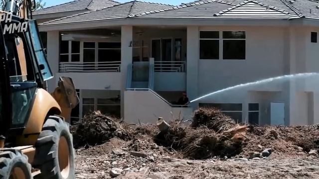 Сколько Зарабатывает Дана Уайт и На Что Тратит? смотреть онлайн