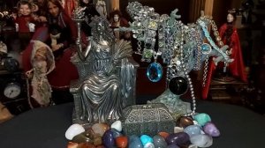 ЛЮДИ ГОВОРЯТ . КАК ПОМОГАЮТ РИТУАЛЫ . ИНГА ХОСРОЕВА . ВЕДЬМИНА ИЗБА ?