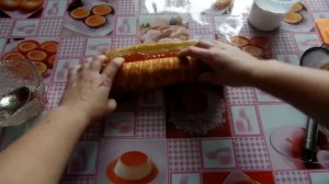 Бисквитный рулет с повидлом