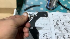 Установка амортизаторов на капот. Toyota Hilux.