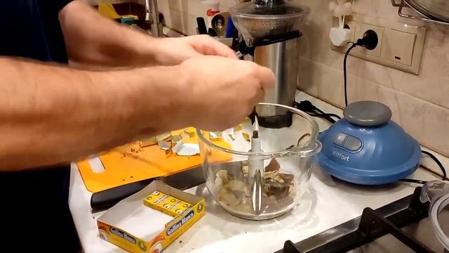 Измельчитель Kitfort 3013.Грибные кубики превратим в любимую приправу. смотреть онлайн