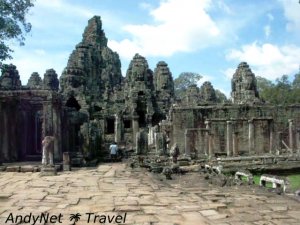 Руины Angkor Thom, Камбоджа в ноябре 2011 года // AndyNet Travel