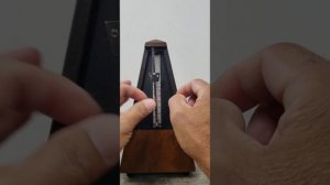 Wittner 811M Mechanical Metronome for Tempo/Timing/Pace for Musicians