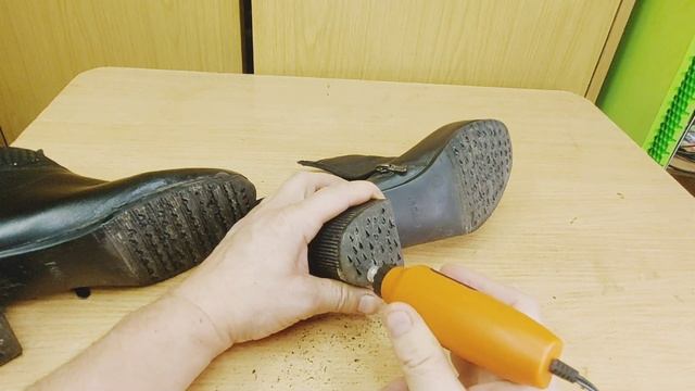 Нескользящая подошва у обуви на все 100% проверенный результат, без трат своими руками!