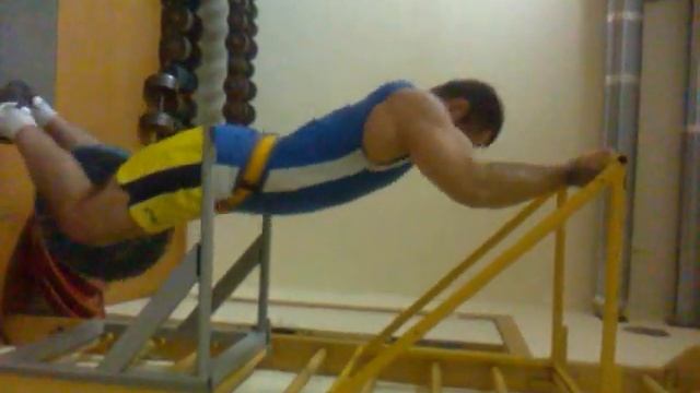 Саня подтягивания 40 кг на 6 раз смотреть онлайн