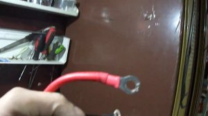 Инвертор (с 12 на 220 в = 4.000W)