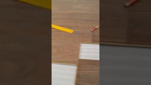 Что делать если мешает батарея при укладке ламината.
