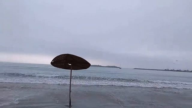 Эс-Сувейра (бывший Могадор) - пляж. смотреть онлайн