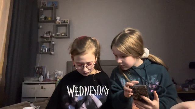 Что у нас в телефоне 🤔🤫￼*это была ошибка* смотреть онлайн