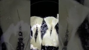 Хворост на кефире! Хрустящий! Очень вкусный!!!