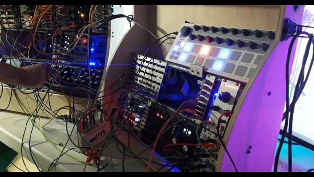 Parall_akkz - \\Modular Techno смотреть онлайн