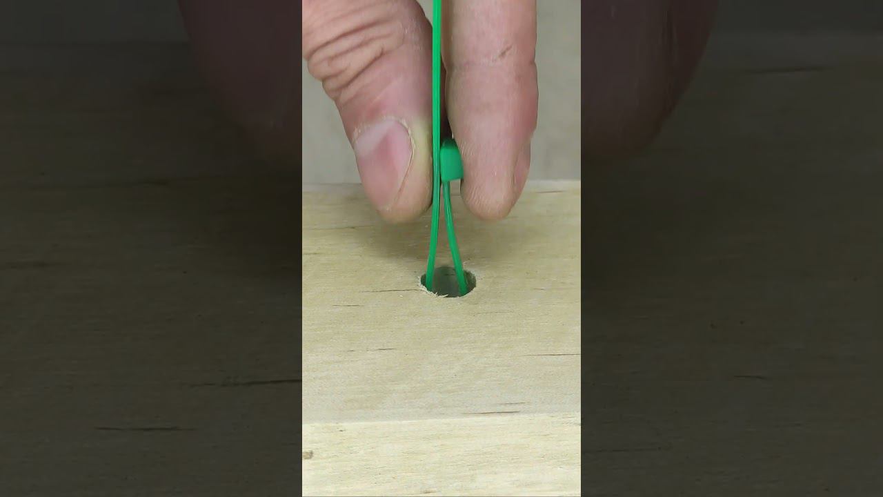 Обязательно запомни эту хитрость! Как можно закрепить провод без специального крепежа? #shorts смотреть онлайн