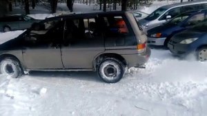 Ниссан Прерия 4WD в снегу