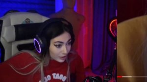 КАТЯ СТОНЕТ НА СТРИМЕ ? | ДЕВУШКА БУСТЕРА СТОНЕТ